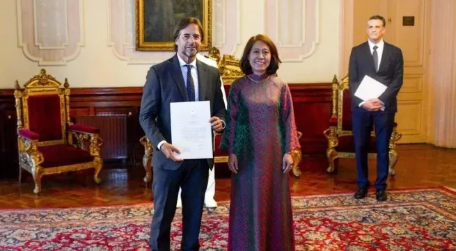 Vietnam, Uruguay to strengthen cooperation