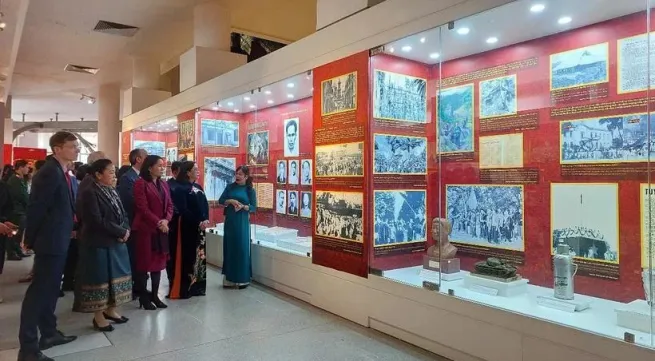 Hanoi exhibition highlights CPV’s brilliant milestones