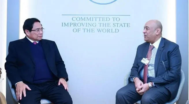 Prime Minister receives GCC Secretary-General on sidelines of WEF meeting