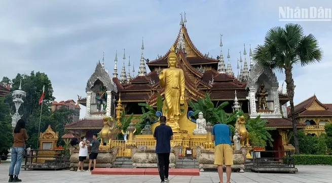 China’s city exempts visas for Vietnamese tourists from February 10