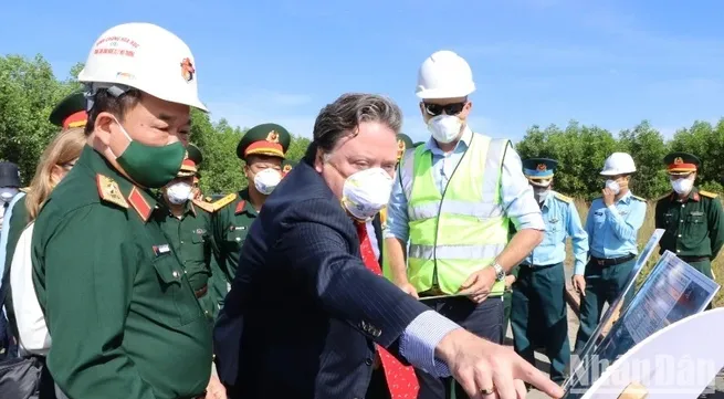 Deputy Defence Minister hails dioxin remediation progress at Bien Hoa Air Base project