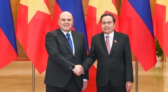 NA Chairman meets with Russian Prime Minister