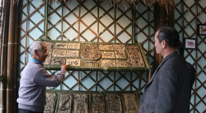 Hue preserves Sinh village folk paintings