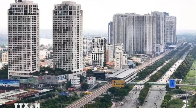 Metro Line 1 prompts investments in HCM City's eastern apartment market