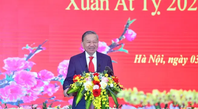 General Secretary extends Tet greetings to staff of Party Central Committee's Office