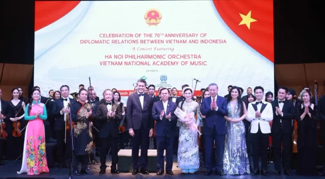 Party leader attends concert marking 70 years of Vietnam – Indonesia diplomatic ties