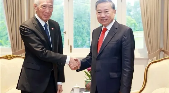 Party leader meets former Singaporean Prime Minister