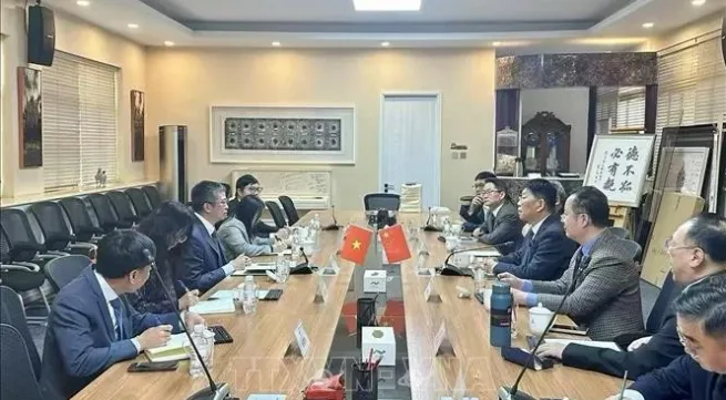 Vietnam, China expand research collaboration