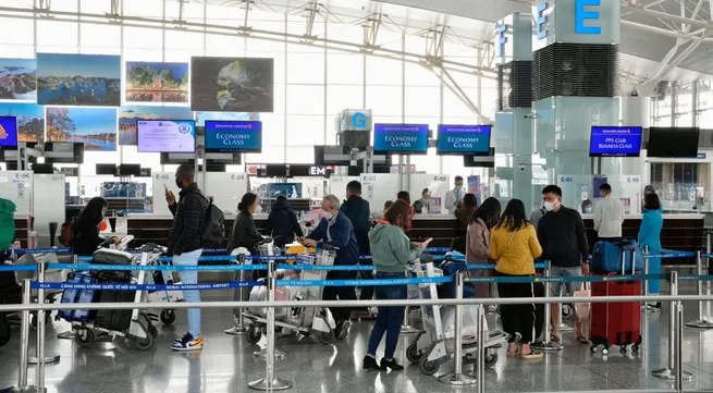 Noi Bai international airport braces for up to 15% surge in holiday passengers