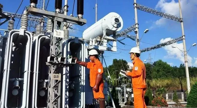 PM urges drastic measures to ensure power supply for peak period