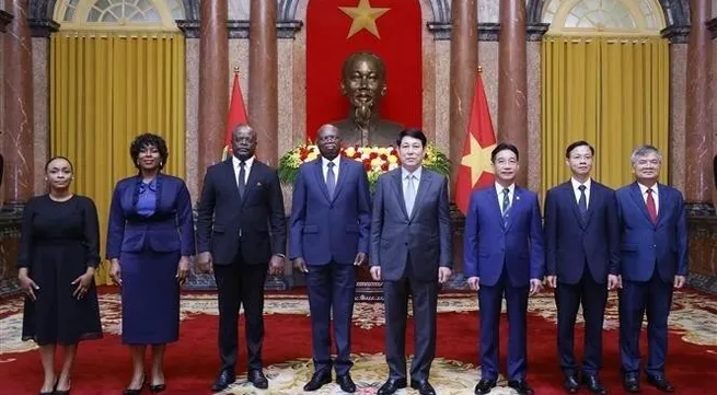 State leader receives ambassadors from different countries