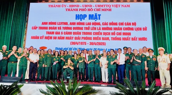 Ho Chi Minh City leaders meet with historical witnesses of Ho Chi Minh Campaign