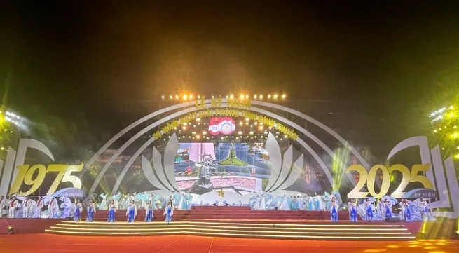 Binh Thuan celebrates 50th anniversary of liberation