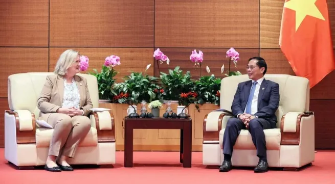 Deputy PM calls for enhanced cooperation in sustainable development with Denmark