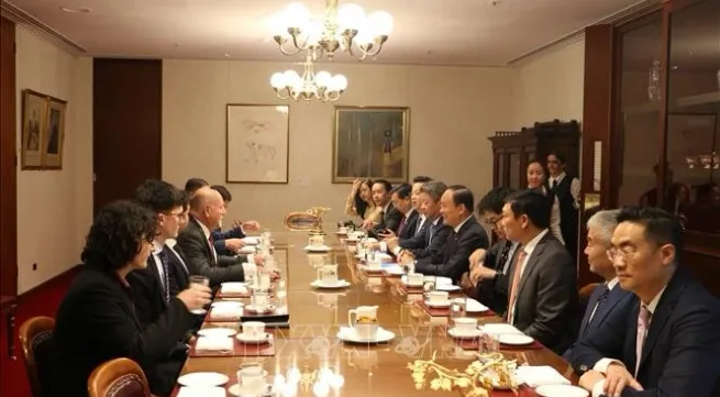 Hanoi promotes cooperation with Australian localities