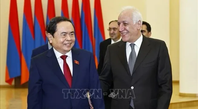 Vietnam, Armenia foster traditional ties in Yerevan talks
