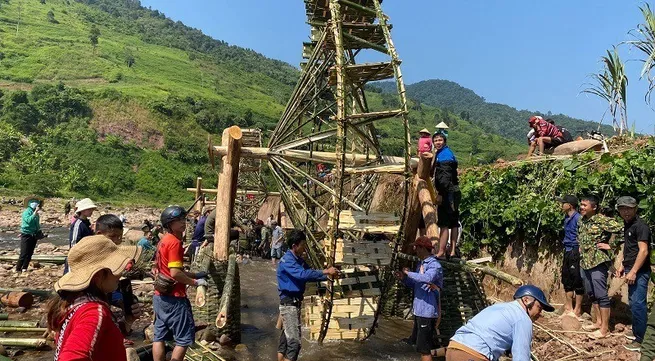 Poor border residents in Nam Po District strive for a better life