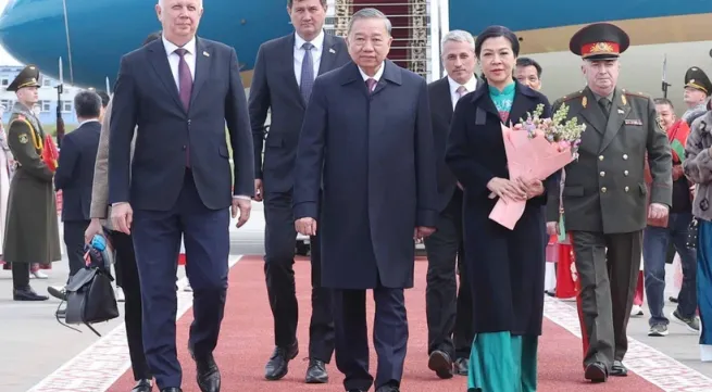Party General Secretary To Lam begins state visit to Belarus
