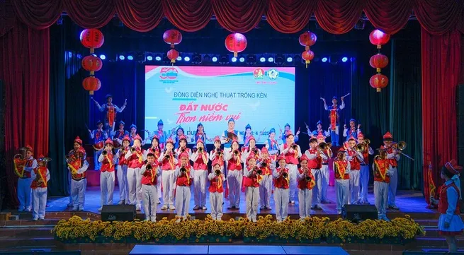 10,000 children join instrument programme to mark 50th anniversary of national reunification