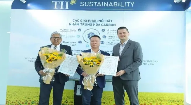 First two Vietnamese companies achieve international carbon neutrality certifications