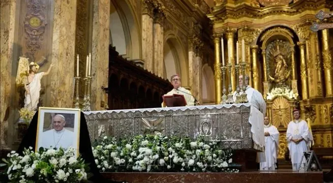 Front leader extends condolences on passing of Pope Francis