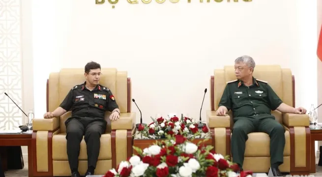 Vietnam, India deepen practical defence ties