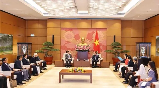 Vietnam, Laos agree to continue realising cooperation agreements