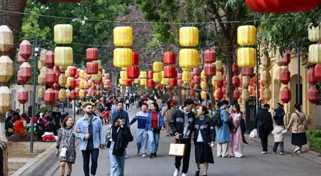 International tourist arrivals to Vietnam hit record high in Q1