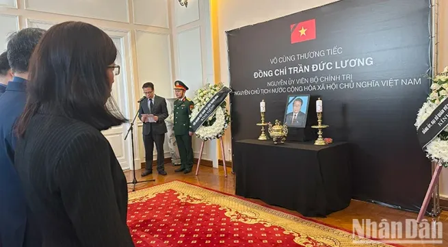 Funeral for former President Tran Duc Luong held worldwide