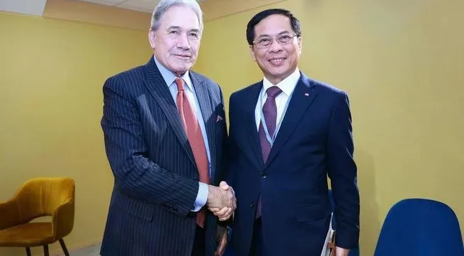 Foreign ministers of Viet Nam, New Zealand meet on UN Ocean Conference sidelines