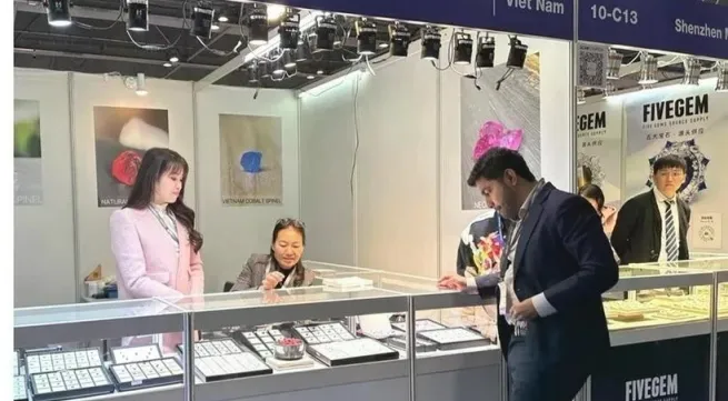 Vietnam shines at Asia’s gemstone festival in Geneva