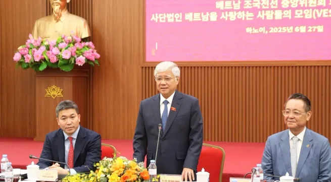Vietnam bolsters friendship, cooperation with RoK