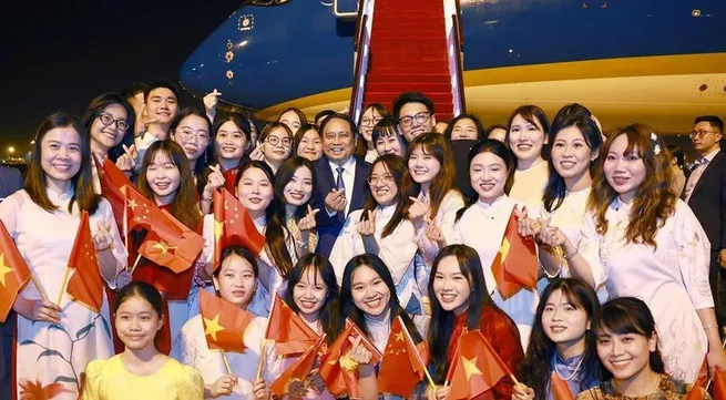 PM arrives in Ha Noi, concluding working trip to China