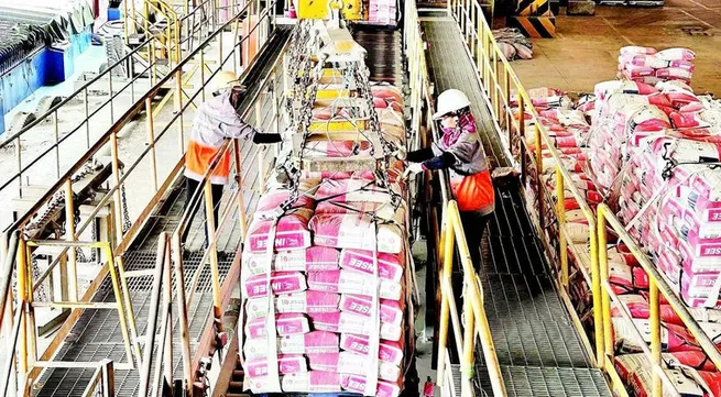 Attracting enterprises to invest in green industrial parks