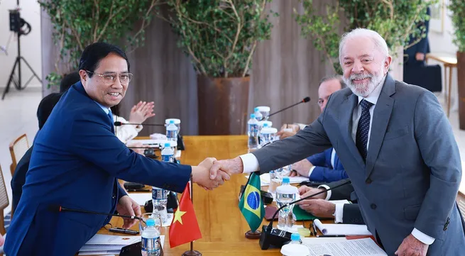 Vietnamese Prime Minister holds talks with Brazilian President in Rio de Janeiro