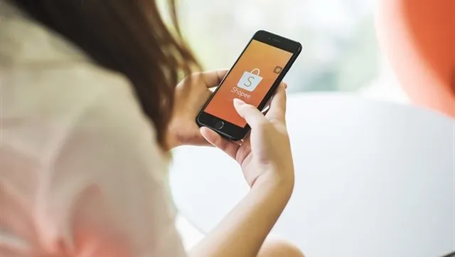 Businesses backlash to e-commerce platforms collecting additional fees