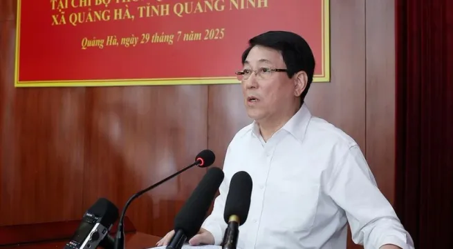 State President attends Party cell's thematic meeting in Quang Ninh