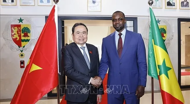 Vietnamese top legislator meets Senegalese Prime Minister