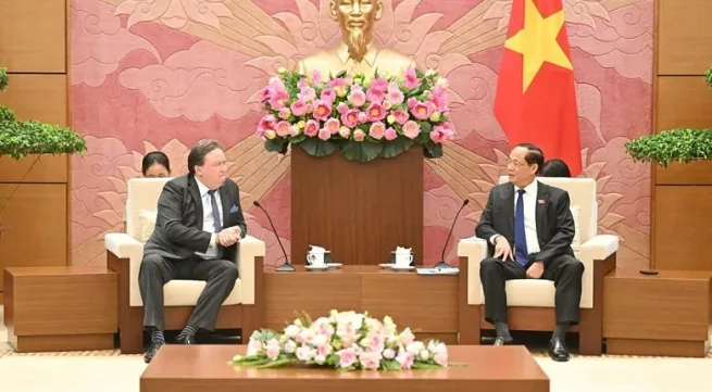 NA Vice Chairman hosts US Ambassador