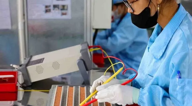 Hanoi's economy thrives with record FDI flow