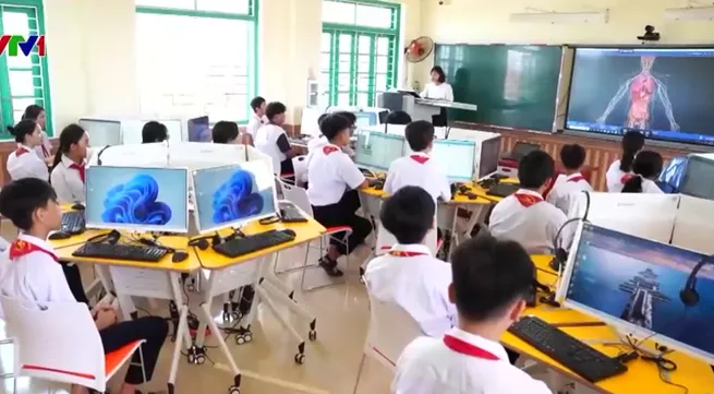Hanoi scales up high-quality schools, raises standards