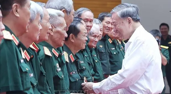 Party chief expresses gratitude to millions of ex-revolutionaries, war heroes