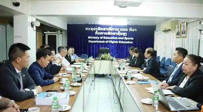 Vietnamese university eyes closer cooperation in higher education with Laos