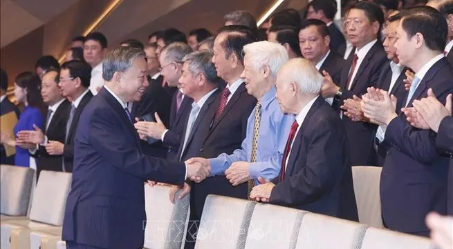 Party General Secretary lauds finance sector’s contributions to national economy