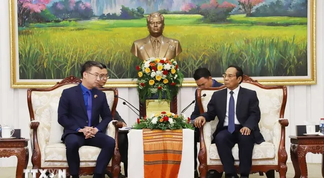 Vietnam, Laos boost youth cooperation, education