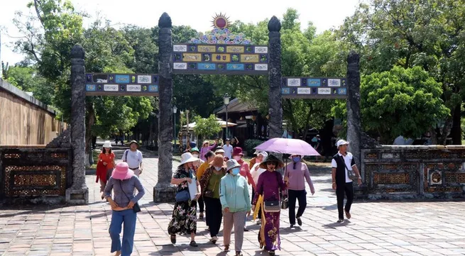 Crowds visit Hue monuments on free-entry day marking 80th National Day