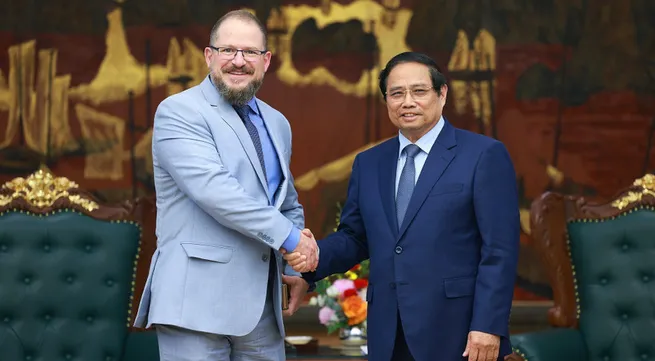 PM urges Qualcomm to deepen investment in core tech, semiconductors