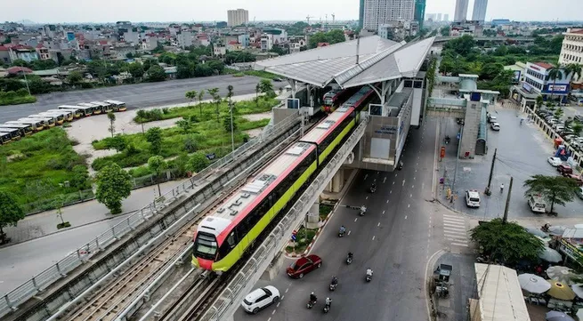 Ha Noi increases bus, metro services to serve National Day parade