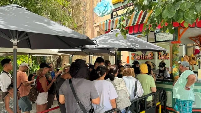 Tourism boom fuels spending rise