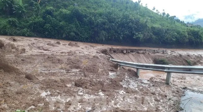 PM orders urgent response to floods, landslides in northern provinces